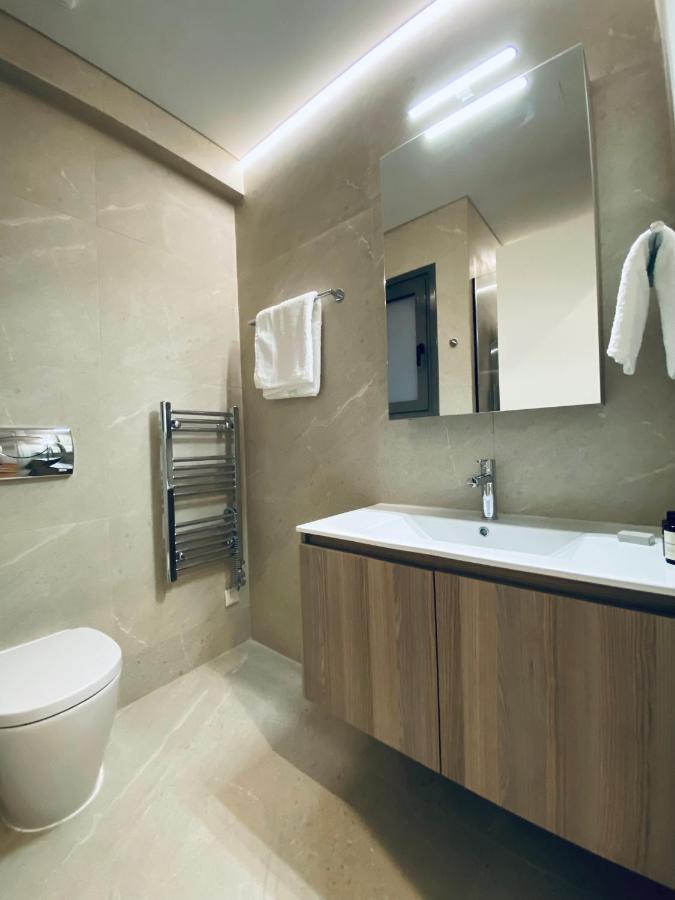 Athens Riviera 2-Bed Apt & Pool Access #Unoblu Exterior photo
